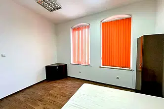 Офис в Габрово, Център