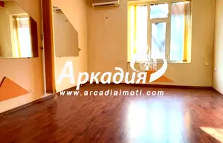 Офис в Пловдив, Център
