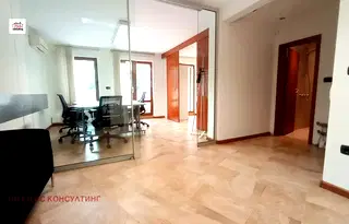 Офис в София, Лозенец