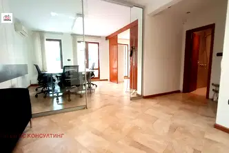 Офис в София, Лозенец