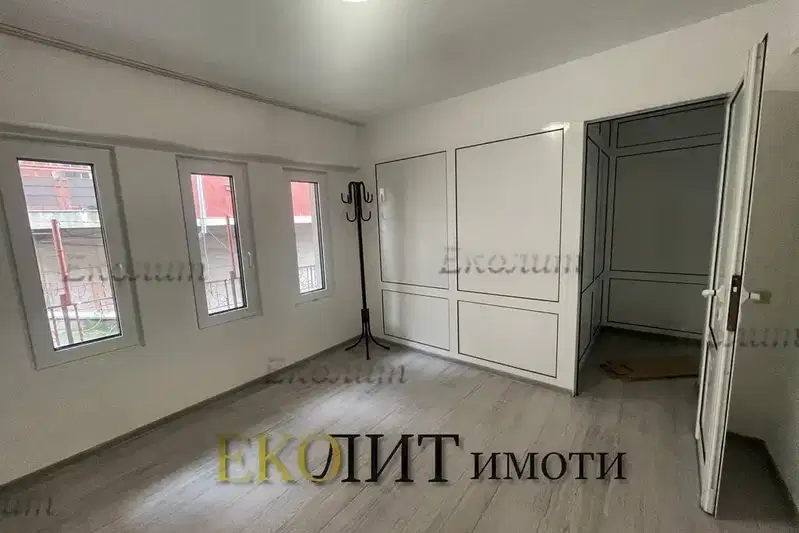 Офис в София, Лозенец