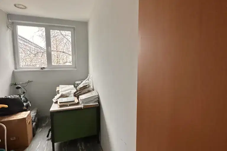 Office in Stara Zagora, Metro