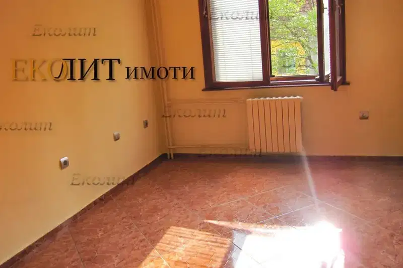 Office in Sofiya, Oborishte