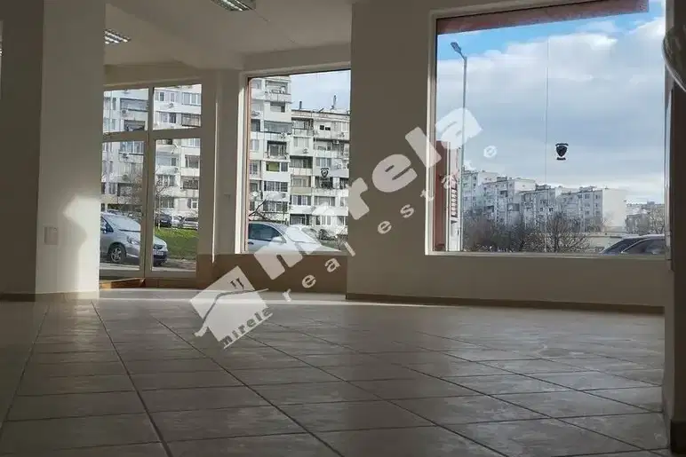 Офис във Варна, Владислав Варненчик 1