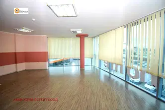 Офис в София, Враждебна