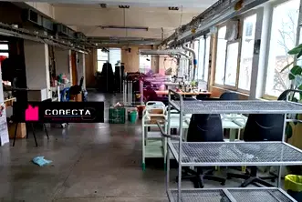 Промишлена сграда в Русе, Център
