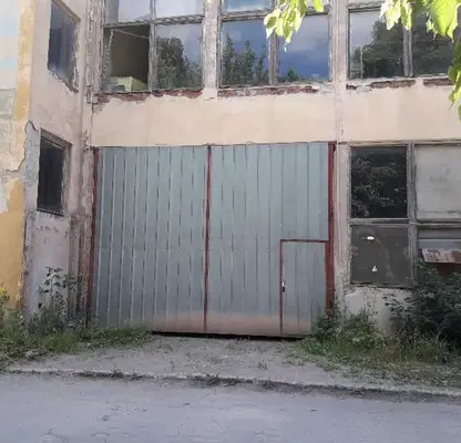 Снимка 2 — Промишлена сграда в Перник, Църква