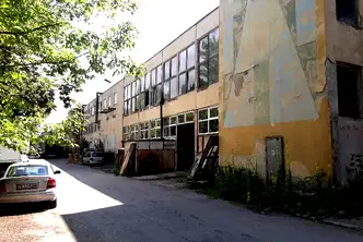 Промишлена сграда в Перник, Църква