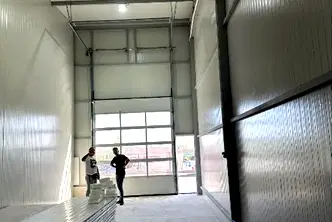 Промишлена сграда във Варна, Метро
