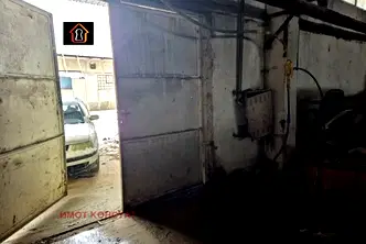 Промишлена сграда във Враца, Складова база