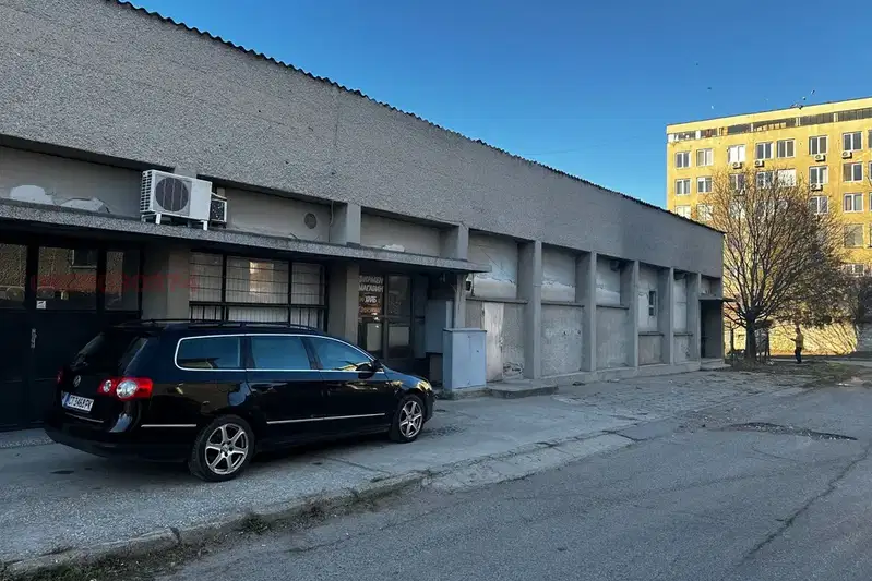 Industrial Building in Oblast Stara Zagora, Chirpan