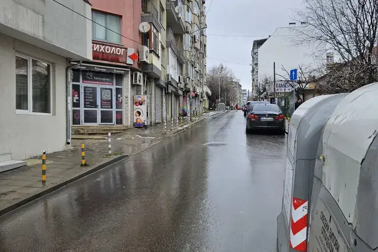 Склад във Варна, Цветен квартал