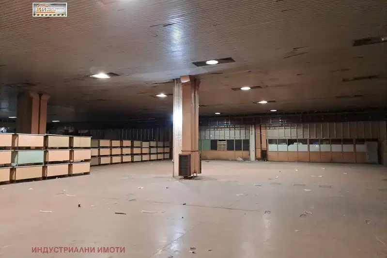 Склад в Пловдив, Индустриална зона - Тракия