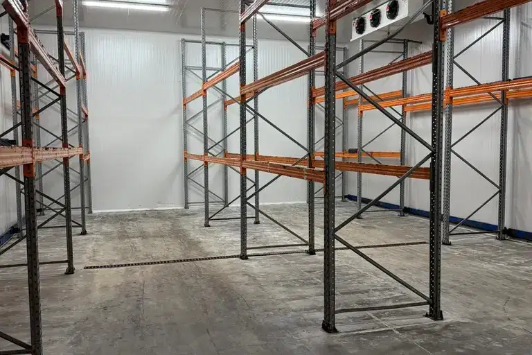Warehouse in Sofiya, Obelya