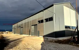 Склад в София, Враждебна