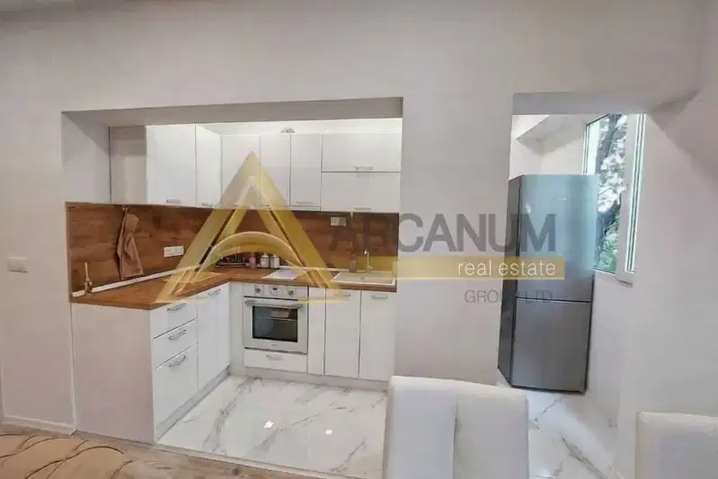 3-bedroom apartment in Varna, Biznes Hotel