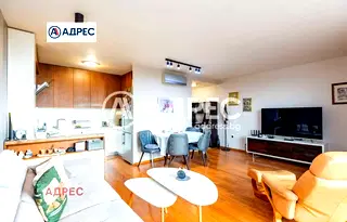 Тристаен апартамент с морска панорама в Бриз, Варна