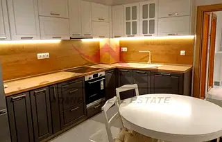 Тристаен апартамент във Варна, Бриз