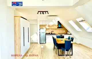 Тристаен апартамент с морска гледка в Бриз, Варна