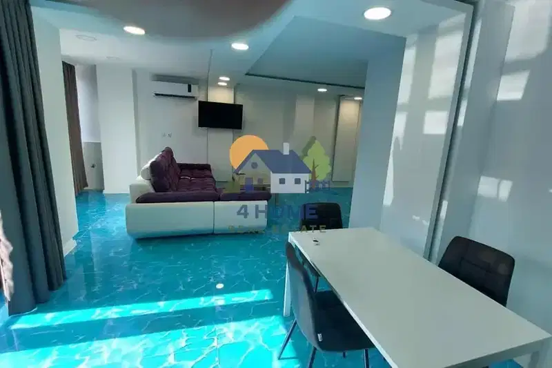 3-bedroom apartment in Varna, Centyr