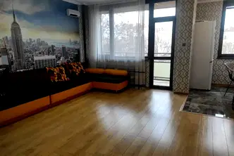 Тристаен апартамент в София, Център