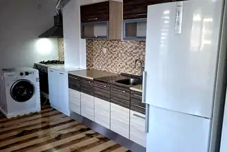 Тристаен апартамент в Кърджали, Център