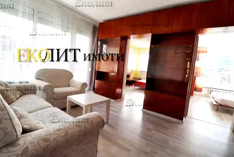 Тристаен апартамент в София, Център