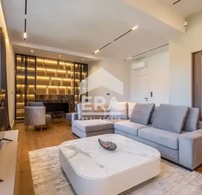 Photo 2 — Three-room apartment with fireplace in central Sofia
