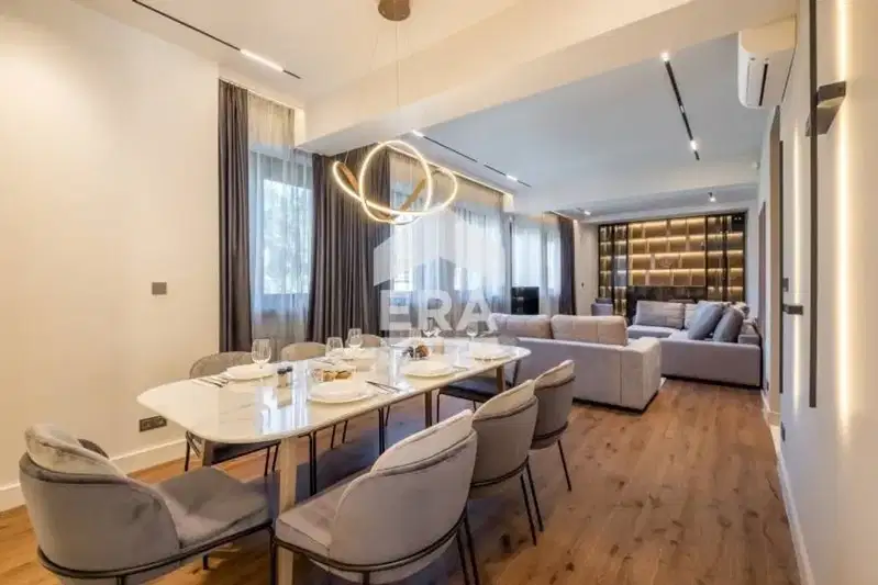 3-bedroom apartment in Sofiya, Centyr