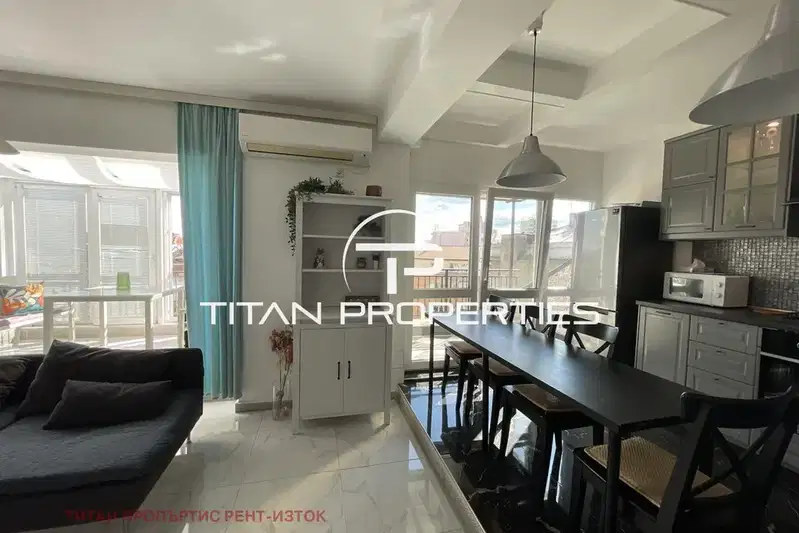 3-bedroom apartment in Burgas, Centyr