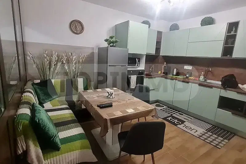 3-bedroom apartment in Varna, Centyr