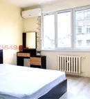 Тристаен апартамент с отделна кухня в Център, София