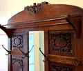 Снимка 3 — Тристаен апартамент с аристократичен дух в центъра на Бургас