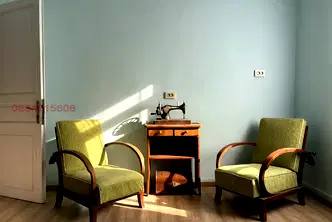 Тристаен апартамент с аристократичен дух в центъра на Бургас