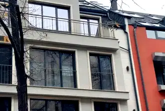 Тристаен апартамент с модерно обзавеждане до парк Заимов в София