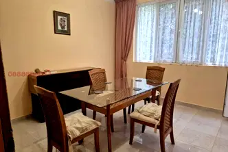 Тристаен апартамент във Велико Търново, Център