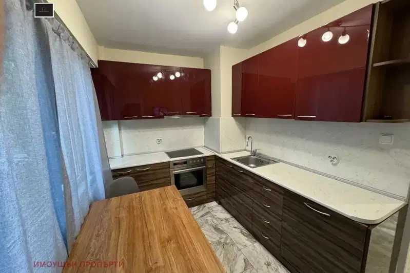 3-bedroom apartment in Sofiya, Dianabad