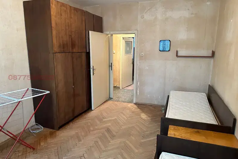 Тристаен апартамент в София, Дружба 2