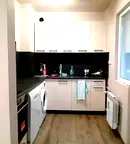 Тристаен апартамент с оборудвана кухня в Гео Милев, София