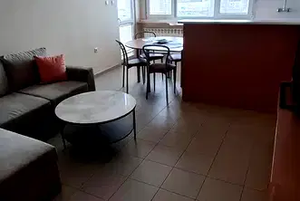 Тристаен апартамент в София, Гео Милев