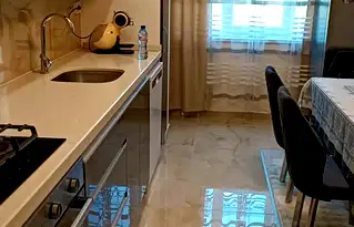 Тристаен апартамент в Шумен, Херсон
