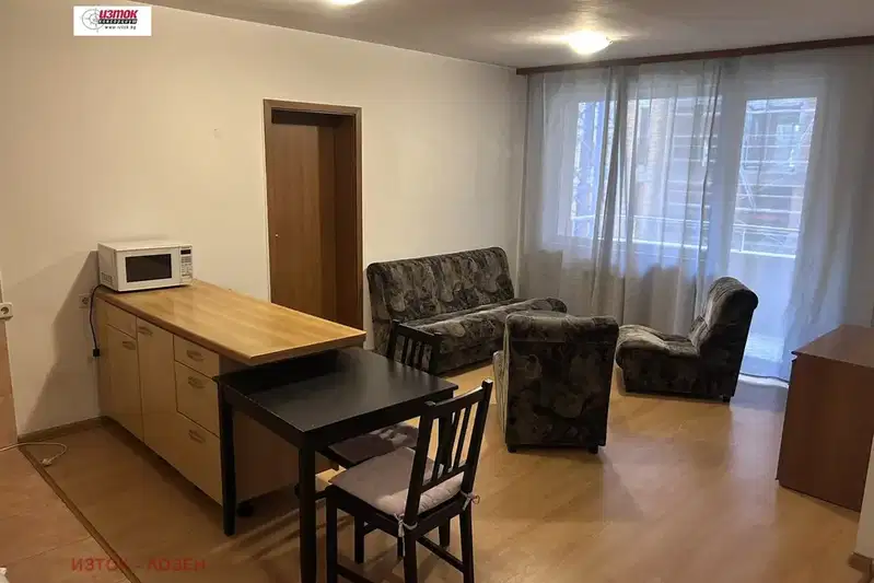 3-bedroom apartment in Sofiya, Hipodruma