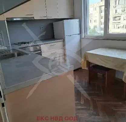 Снимка 4 — Тристаен апартамент с обзавеждане в Христо Смирненски, Пловдив