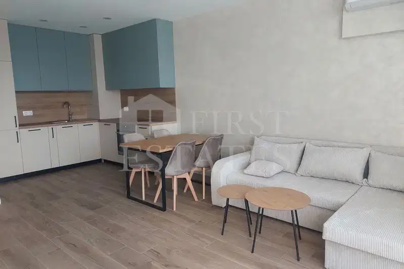 3-bedroom apartment in Sofiya, Izgrev