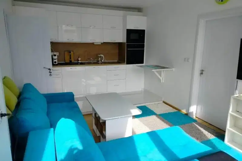 3-bedroom apartment in Sofiya, Iztok