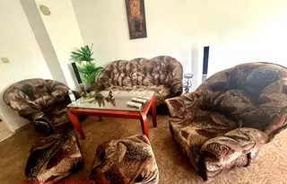 Тристаен апартамент в Перник, Изток