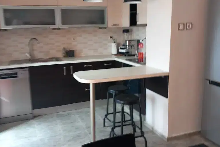 3-bedroom apartment in Plovdiv, Kamenica 1