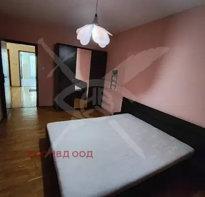 Снимка 5 — Тристаен апартамент с обзавеждане в Каменица 1, Пловдив