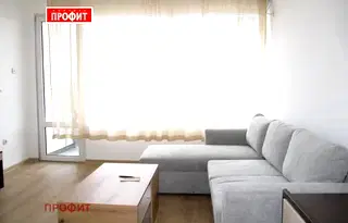 Просторен тристаен апартамент с гледка към парк в Каменица 2