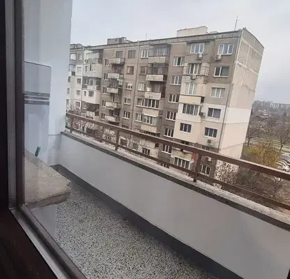 Снимка 3 — Тристаен апартамент с югоизточно изложение в Красна поляна 2